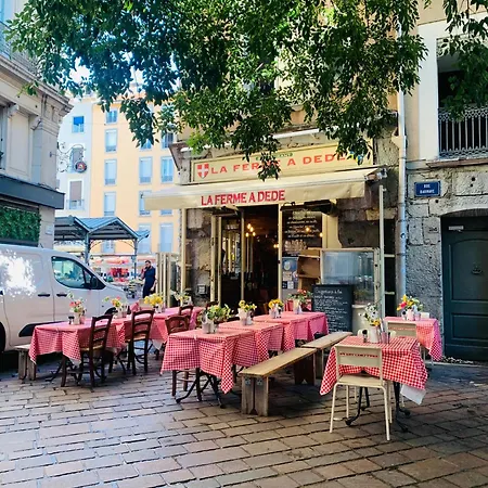 Апартаменти Le Barnave *